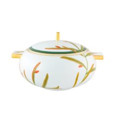 Vista Alegre Amazonia Tureen 11.53"L x 7.17'H, 130°z
