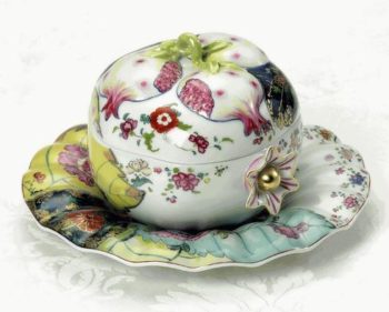 Mottahedeh Tobacco Leaf Pomegranate Box with Stand 9.25"W - Image 2