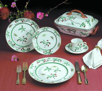 Mottahedeh Famille Verte Low Square Bowl 8.5 x 8.5