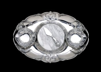 Arthur Court Fleur-De-Lis Entertainment Tray - Image 2