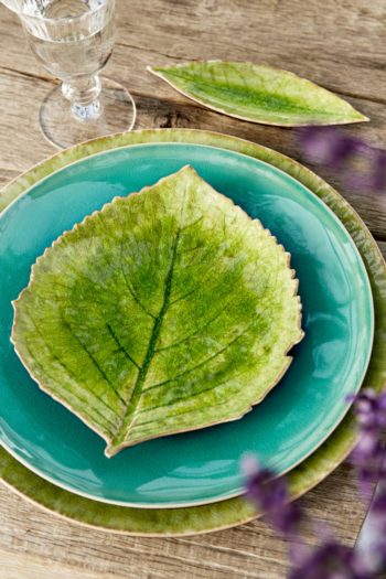 Costa Nova Riviera Tomate Hydrangea Leaf 8.5" x 7.5" - Image 2