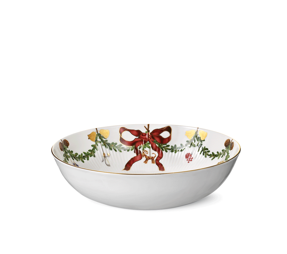 Royal Copenhagen Star Fluted Christmas Bowl 3.25 qt