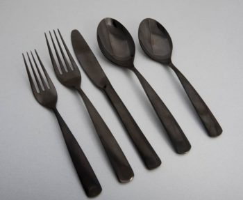 Herdmar Perugia-Black 5-Piece Place Setting
