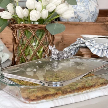 Arthur Court Bunny Lid with 3-Quart Pyrex Casserole - Image 2