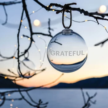 Simon Pearce Round Ornament - Grateful