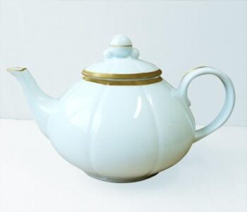 Royal Limoges Margaux gold Teapot 1¼qt. / 40.0 oz.