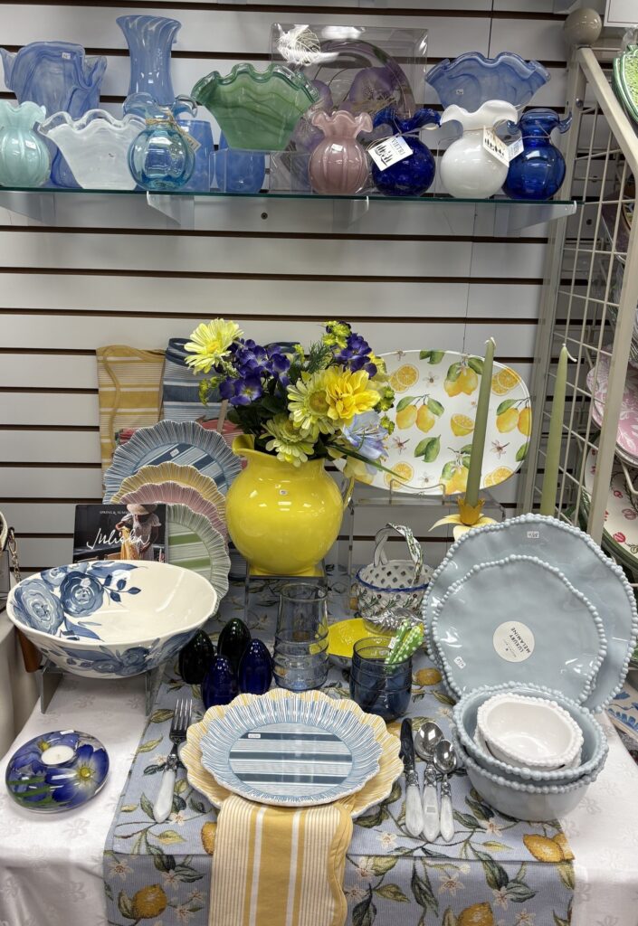 Kitchenware at The Pink Daisy.